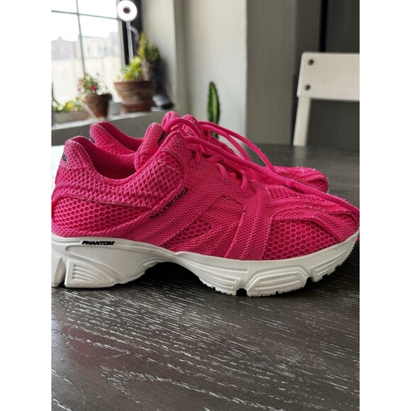 Size 9 - Balenciaga Phantom Sneaker Hot Pink Mesh Logo Excellent  Condition - Picture 1 of 8